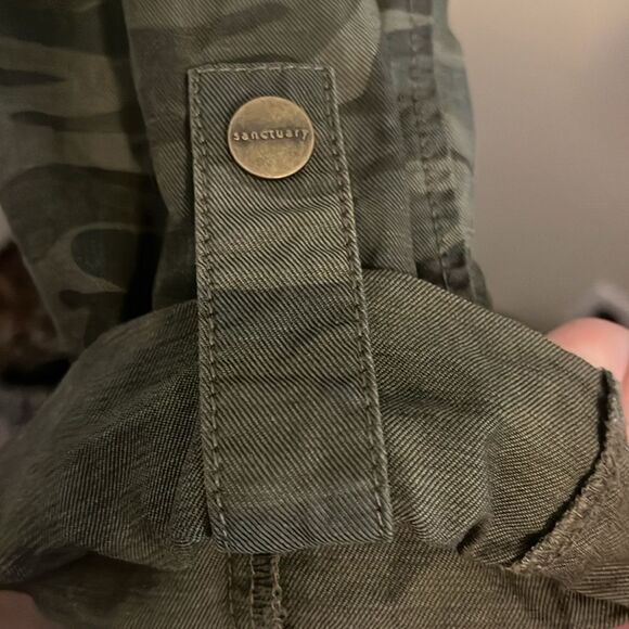 Nordstrom Sanctuary Camouflage Casual Button Zipper Closure Pockets Shacket - Picture 8 of 10